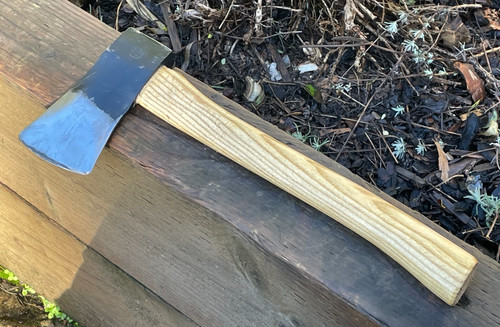 Vintage 4 lb axe - s&j,