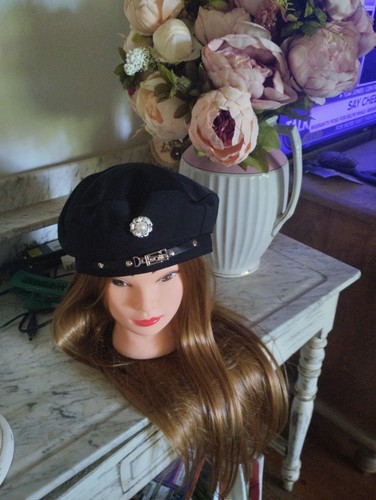Army beret metal buckle beige - buckle,