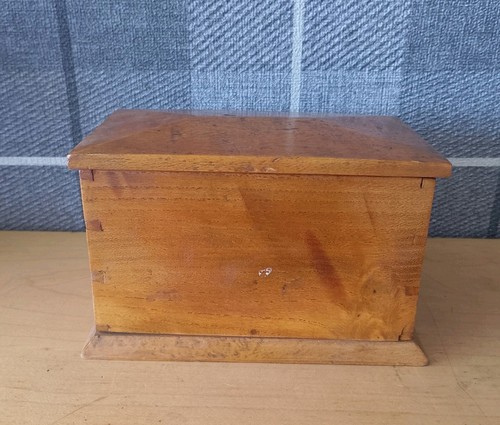 Vintage wooden trinket - vintage,