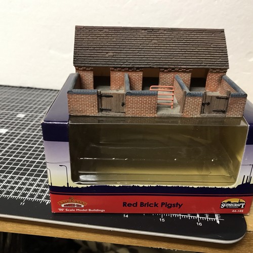 Bachmann scenecraft 105 red - bachmann,