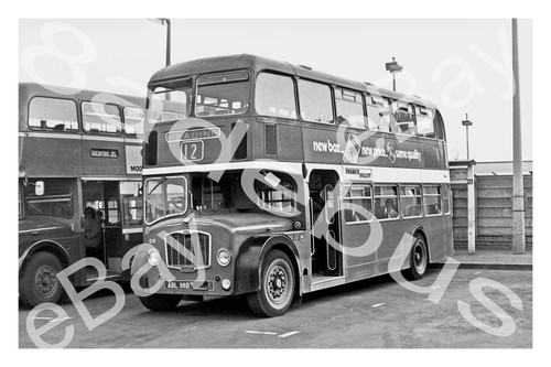 59bus photograph thames valley - photograph,