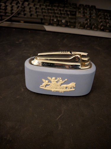 Wedgewood light blue ronson - blue,