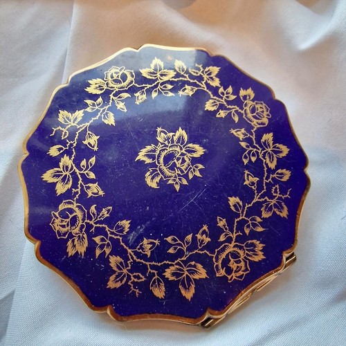 Vintage stratton powder - vintage,