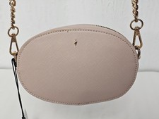 Paul's Boutique Clutche, Wasit