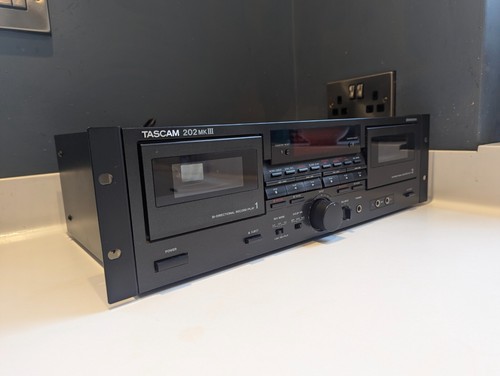 Fully working tascam 202 - working,