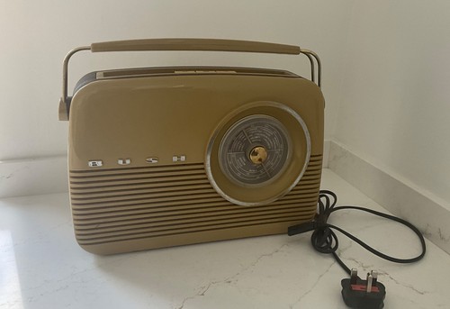 Bush retro portable - portable, radio