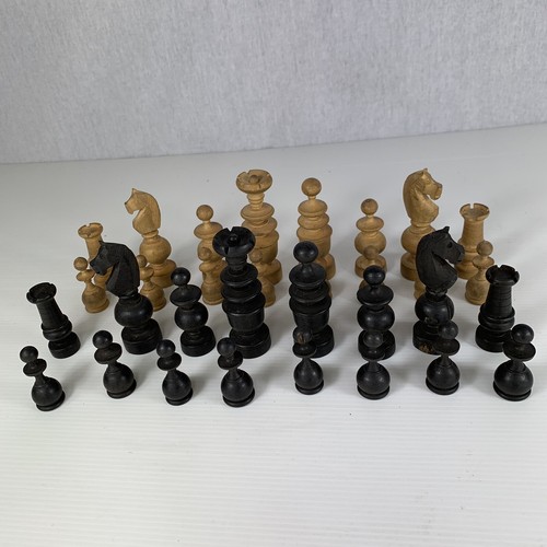 Lovely antique boxwood chess - lovely,
