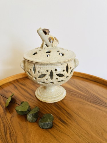 Elsham hall pottery pig - elsham,