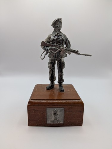 Vintage reme soldier - ni, with