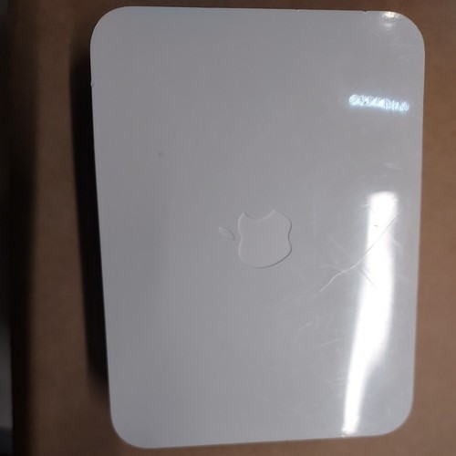 Genuine apple cinema - cinema, hd