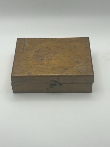 Small wooden box with velvet - small,