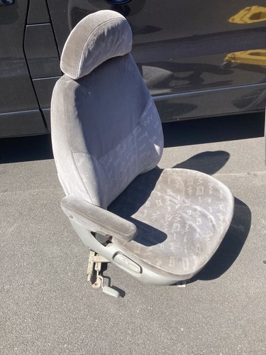 Captain seat with swivel - swivel, base