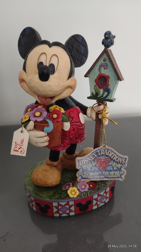 Disney traditions showcase - disney,