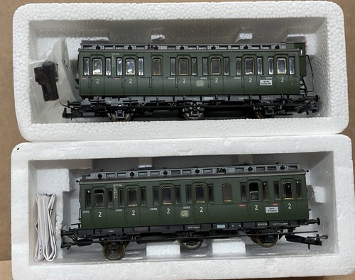 Roco scale passenger coach - passenger,