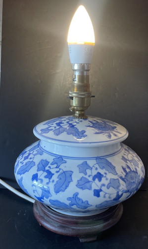 Vintage oriental ceramic lamp - oriental,
