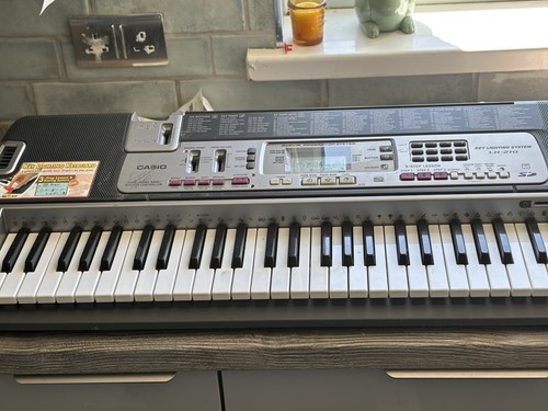 Casio 210 keyboard - keyboard, –