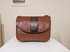 BROWN LEATHER SHOULDER STRAP