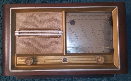 Radiola french valve - radiola, radio