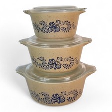 Pyrex Homstead Casserole Dish