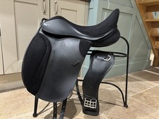 17.5” Thorowgood T4 dressage