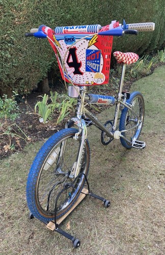 Old school bmx - school, chrome