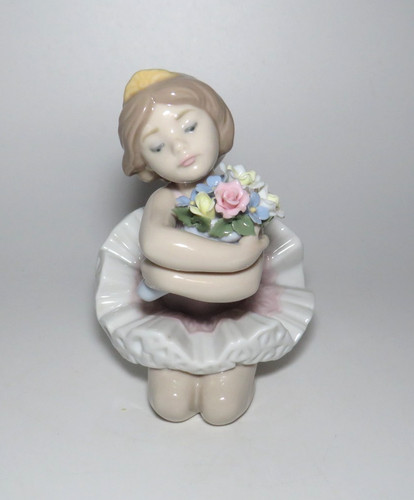 Lladro debut porcelain - my,