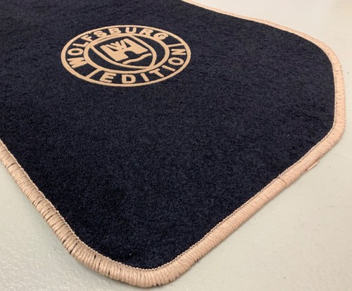 Automotive carpet foot mats