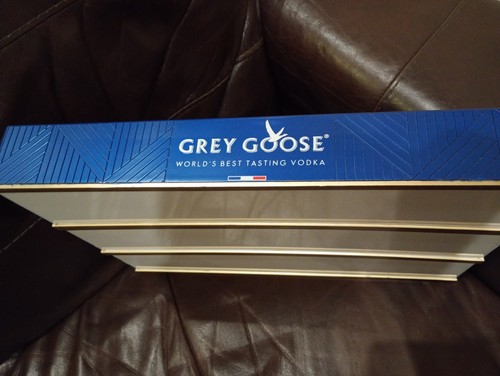 Grey goose vodka - goose,