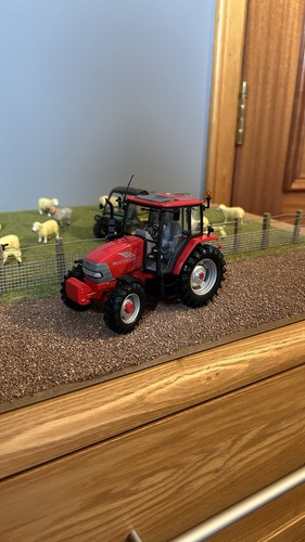 Universal hobbies mccormick - universal,