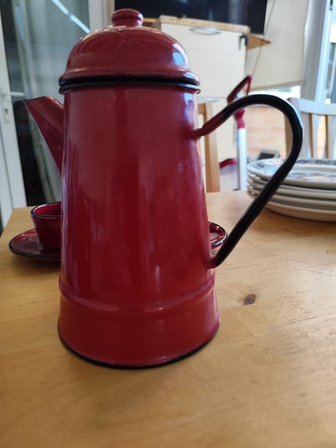 Vintage red enamel - red, coffee