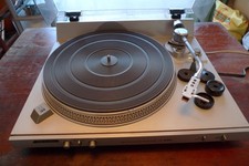 Aiwa AP-D30K Turntable Direct