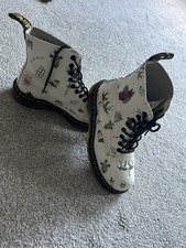 Dr Martens 1460 Pascal Skull