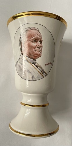 Royal worcester palissy pope - worcester,