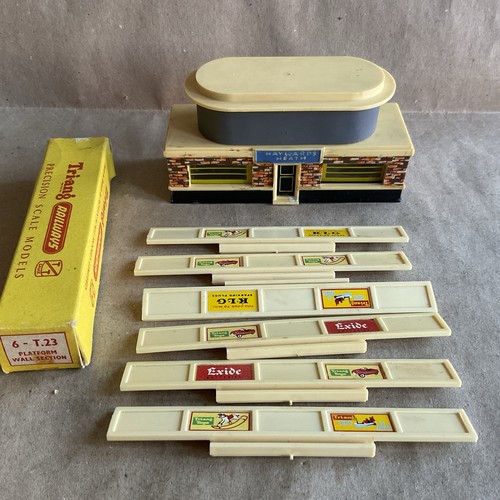 Boxed triang six - triang, platform