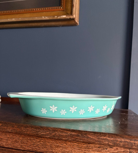 Pyrex divided serving dish - serving,