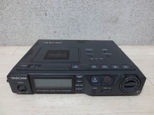Tascam portable dat - tascam, da-p1