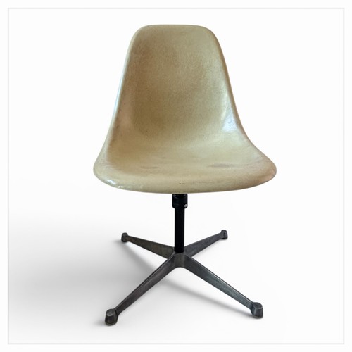 Chair vintage eames - chair,