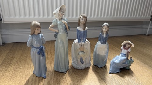 Nao set figures by - set, lladro