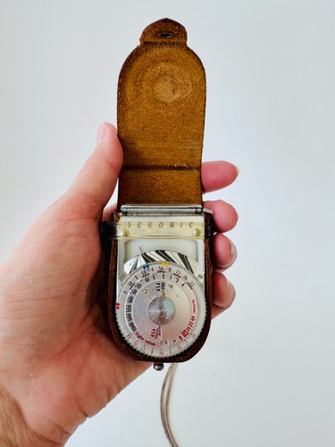 Vintage sekonic leader - sekonic, model