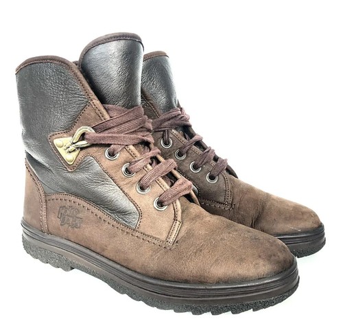 Holly jolly boots - holly, jolly’s