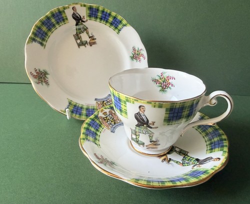 Vintage royal standard bonnie - royal,