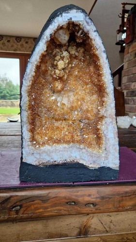 Citrine geode 430 crystal - geode,