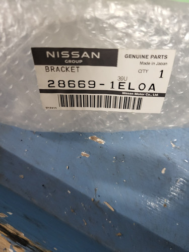 Genuine new nissan 370z - nissan,