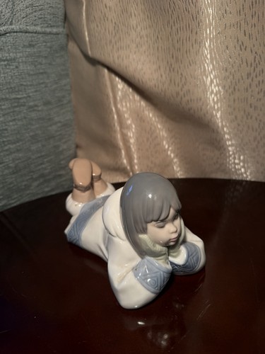 Nao lladro dreaming - nao, the