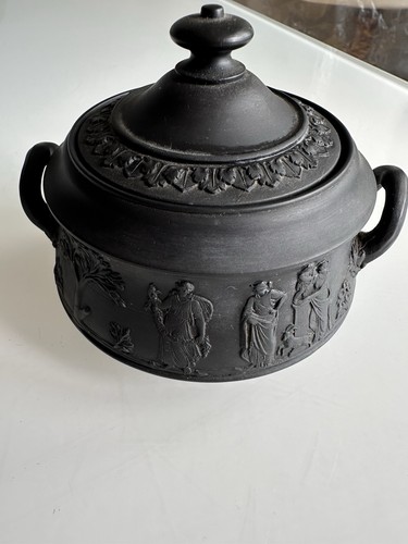 Vintage wedgwood black basalt - vintage,