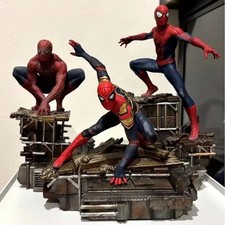 Spider-Man Statue Action