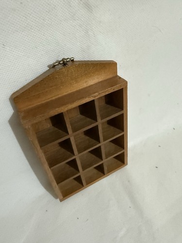 Thimble display case - case, wooden
