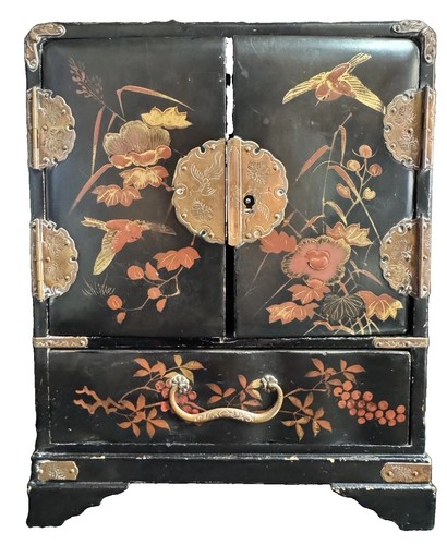 Antique japanese black lacquer - japanese,