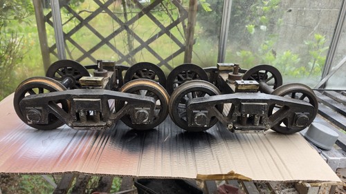 Pair 4 bogies - of, 7