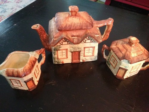 Keele street pottery england - keele,
